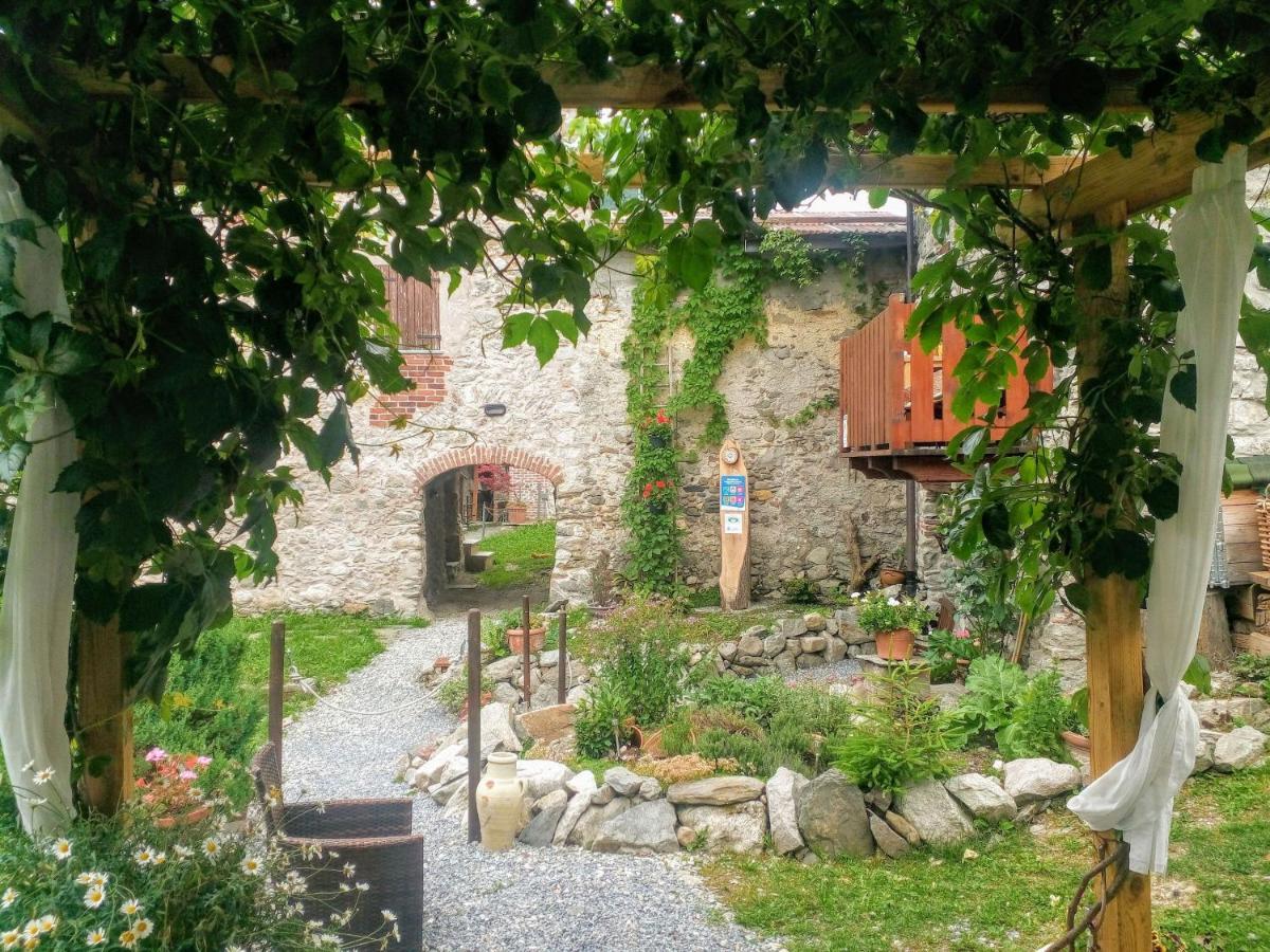 B&B L'Abric - Centro Storico Di Limonetto Limone Piemonte Exterior photo