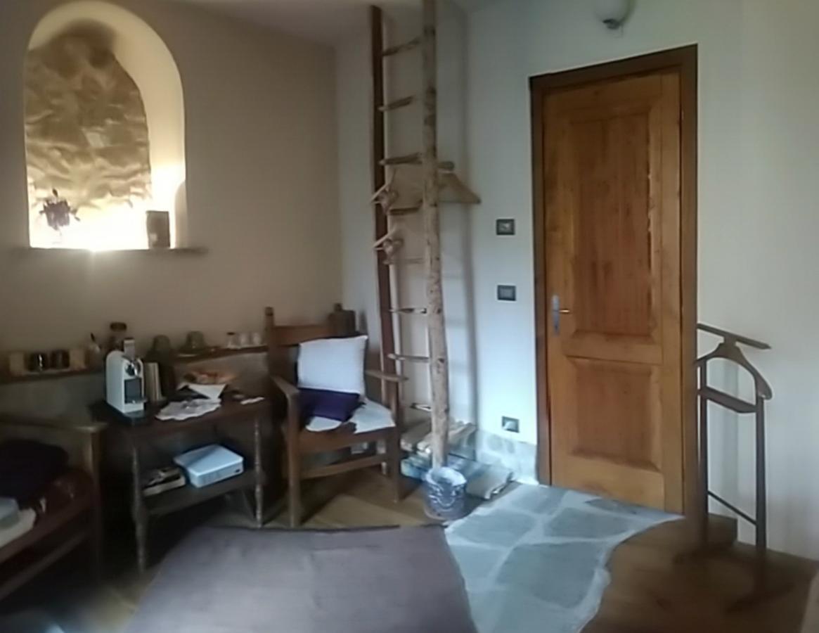B&B L'Abric - Centro Storico Di Limonetto Limone Piemonte Exterior photo